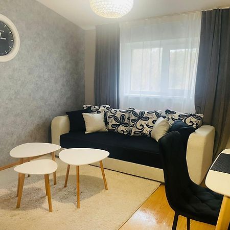 Vila"Anna" Apartment พาลังกา ภายนอก รูปภาพ
