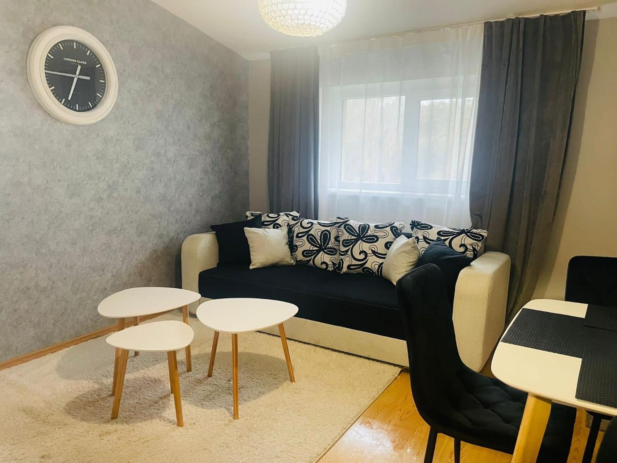 Vila"Anna" Apartment พาลังกา ภายนอก รูปภาพ