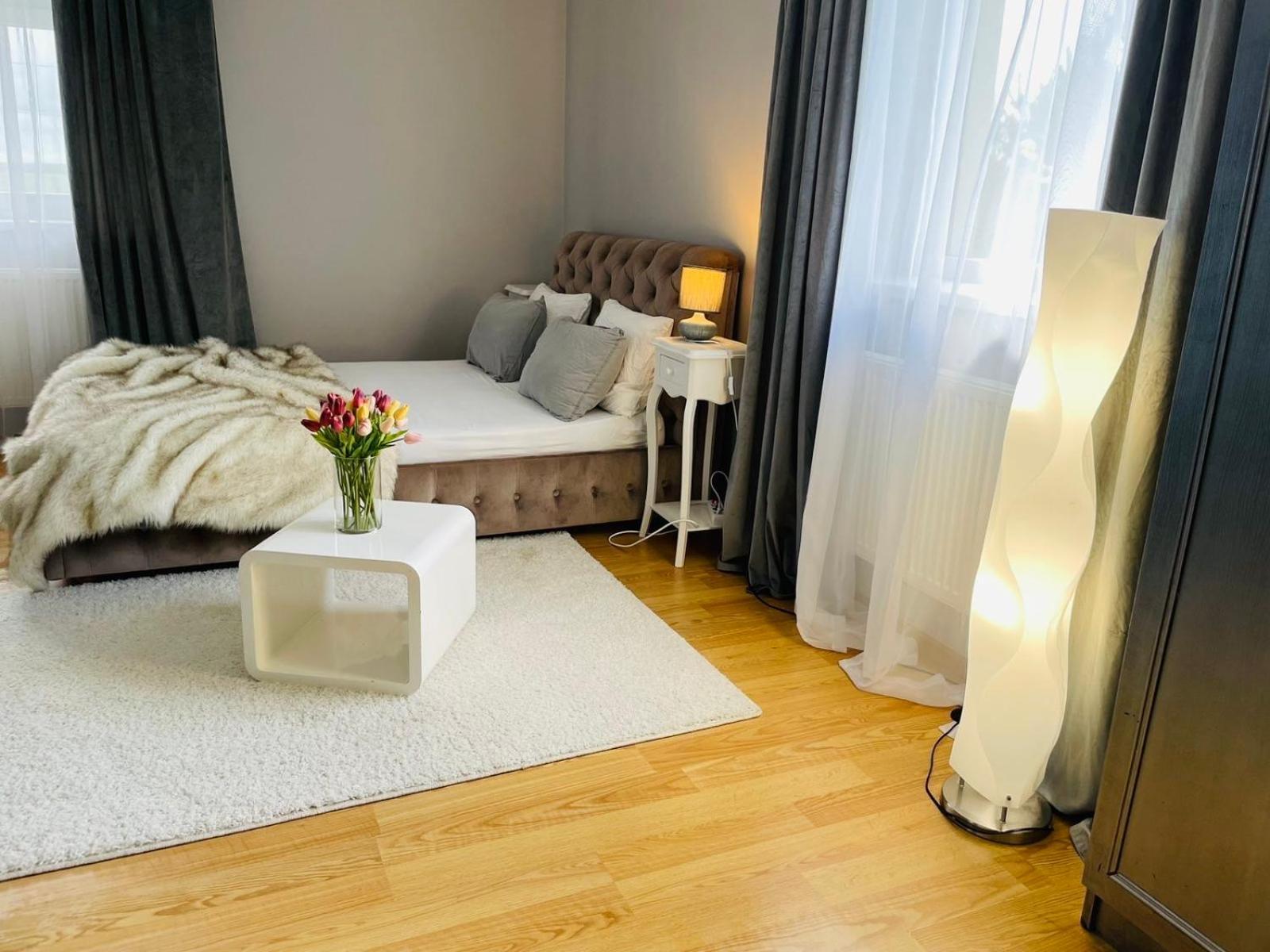 Vila"Anna" Apartment พาลังกา ภายนอก รูปภาพ