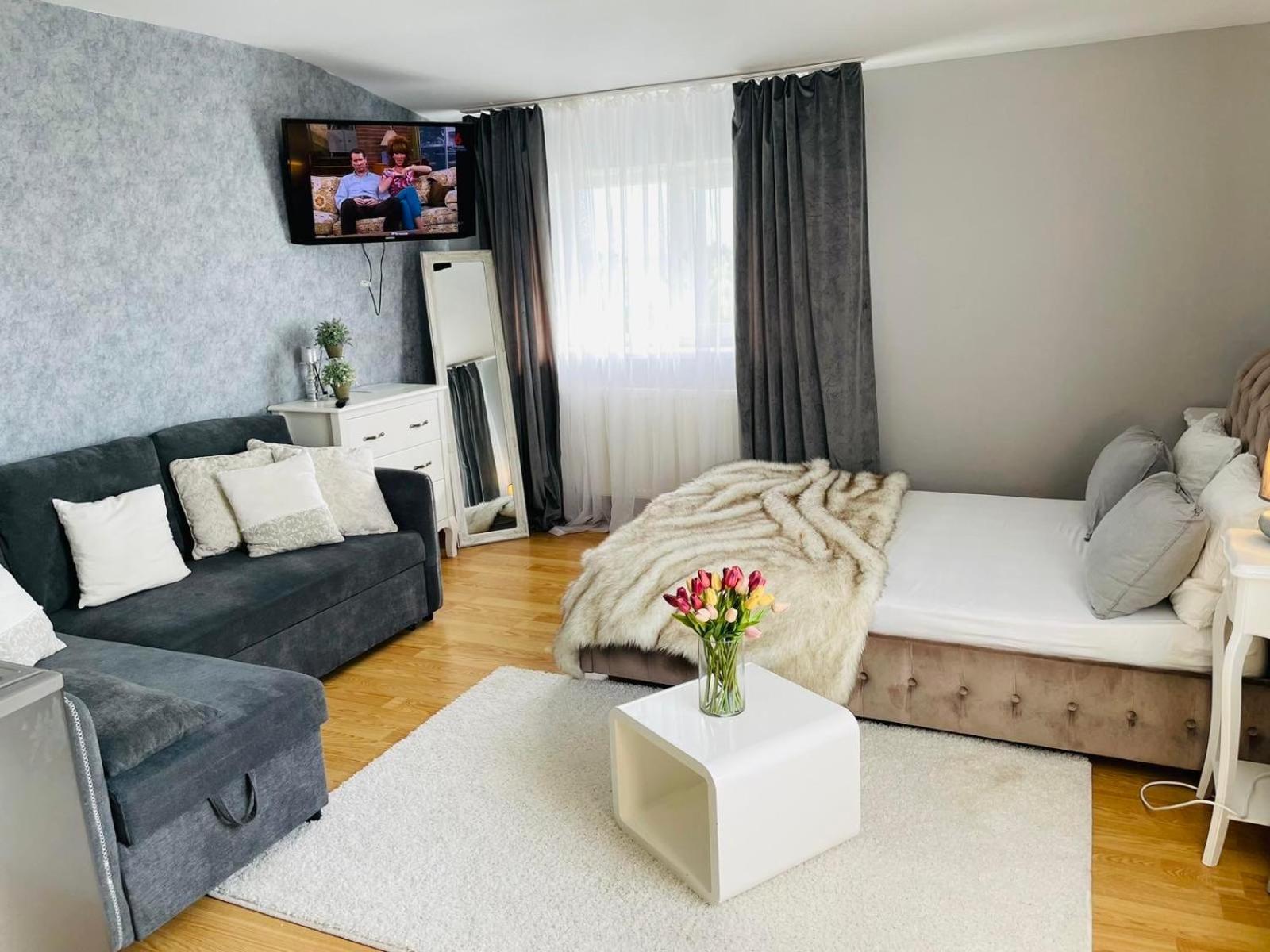 Vila"Anna" Apartment พาลังกา ภายนอก รูปภาพ
