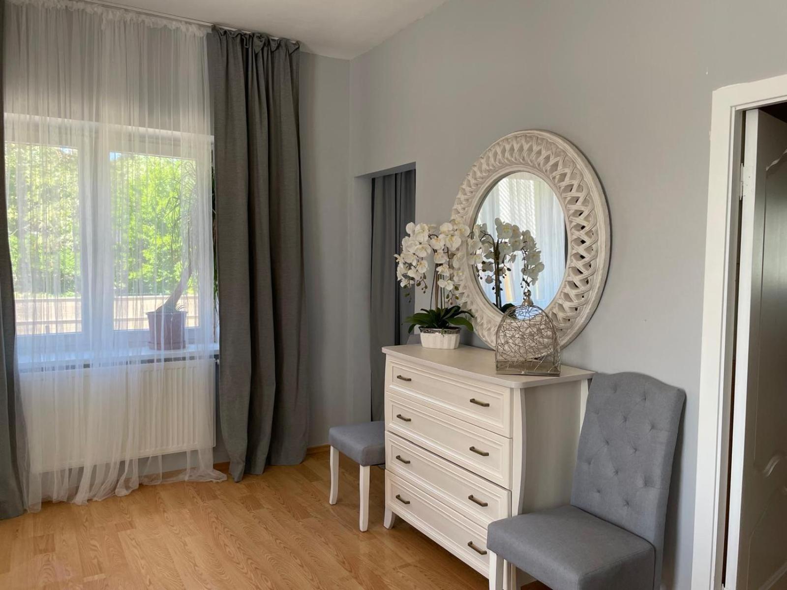 Vila"Anna" Apartment พาลังกา ภายนอก รูปภาพ